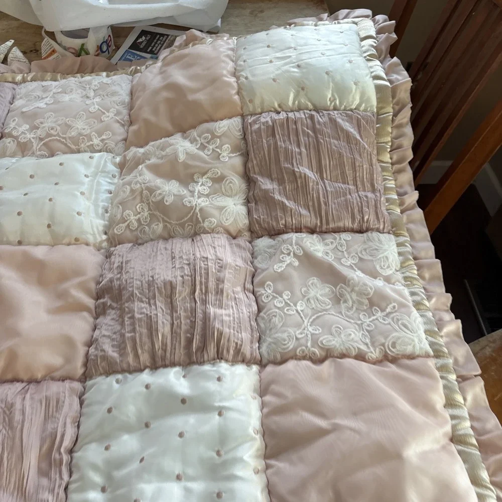 THE PEANUTSHELL Dusty Pink Gold Trim Patchwork Embroidery Lace Ruffle Baby Quilt